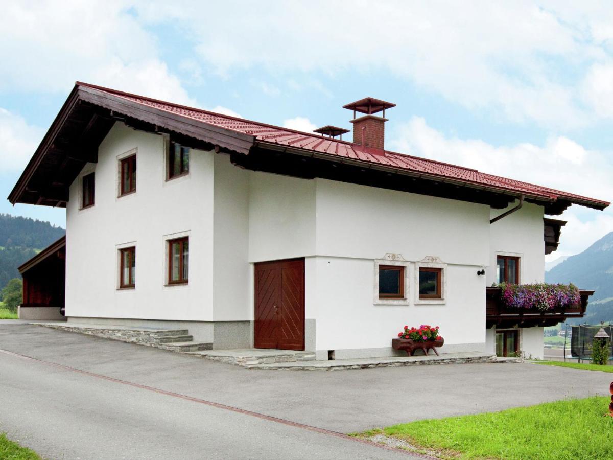 Beautiful Apartment In Brixen In The Thale Бриксен-им-Тале Экстерьер фото